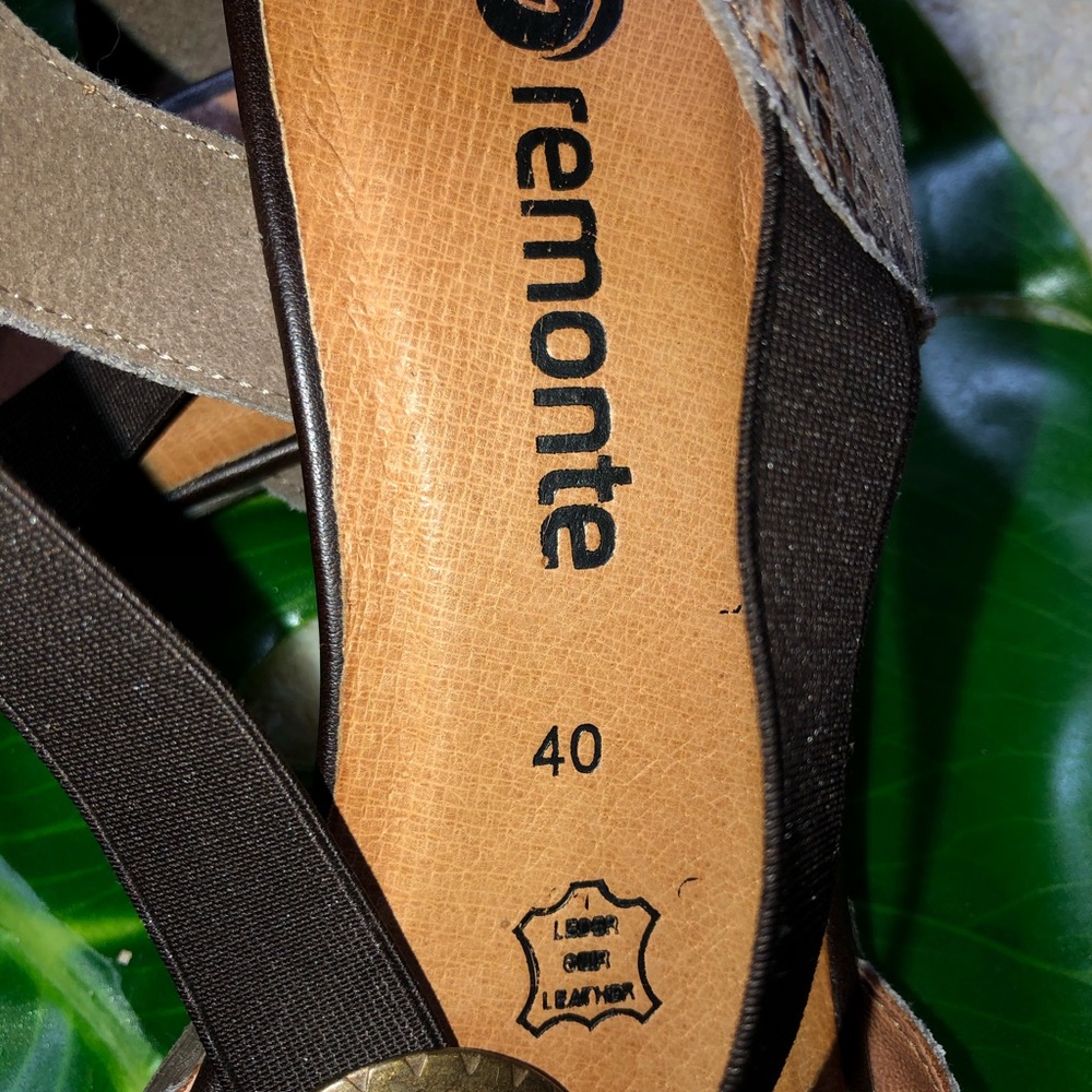 New Remonte Snakeskin Leather Sandals - Picture 4 of 9